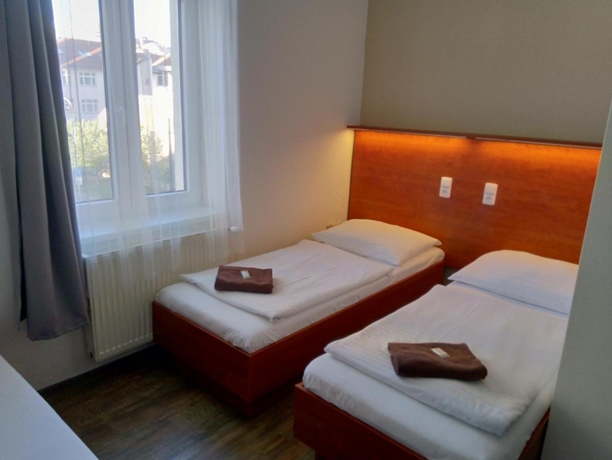 Beta Pension Прага Экстерьер фото
