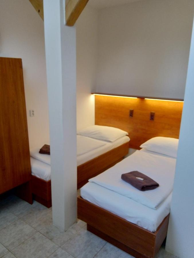 Beta Pension Прага Экстерьер фото