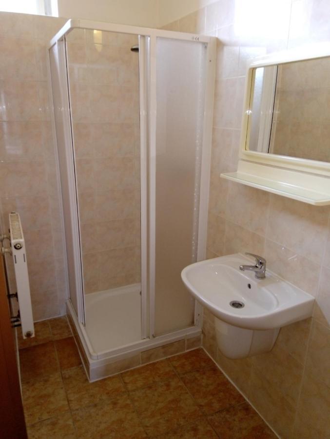 Beta Pension Прага Экстерьер фото