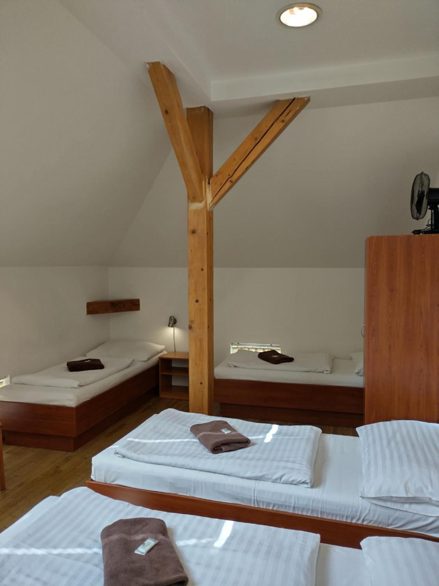 Beta Pension Прага Экстерьер фото
