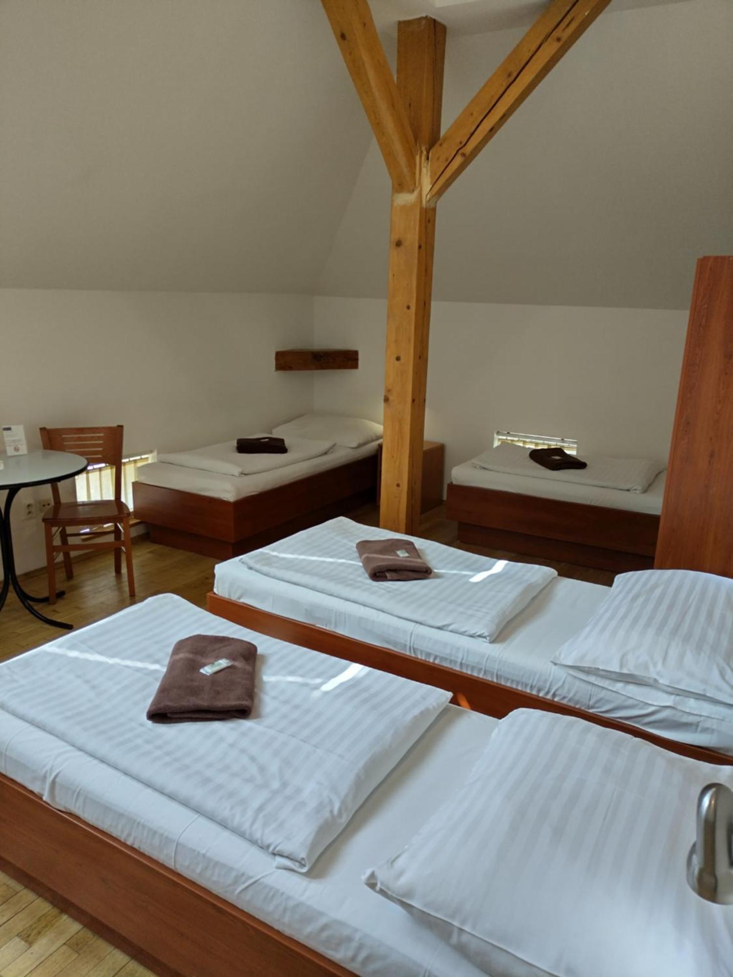 Beta Pension Прага Экстерьер фото