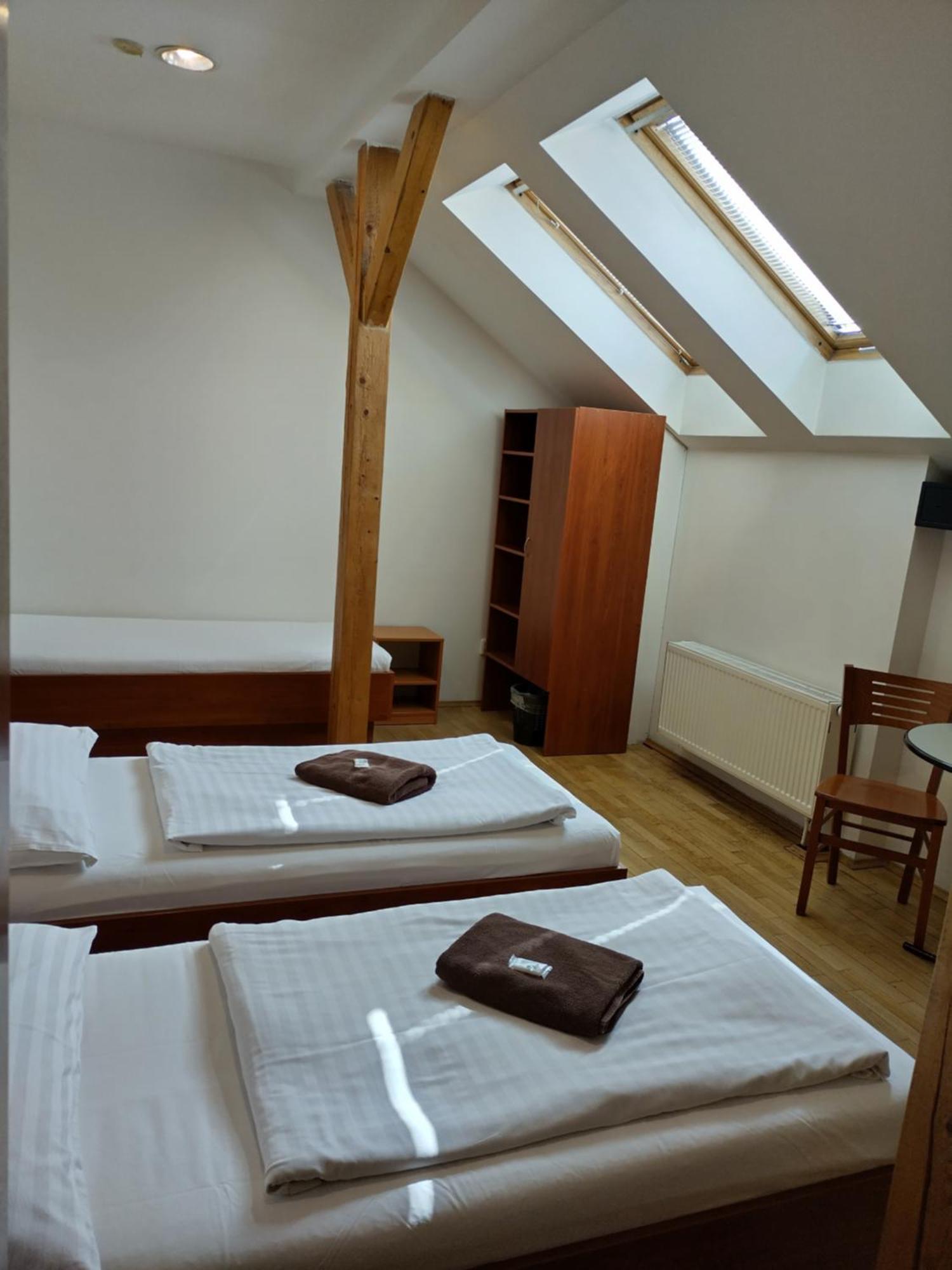 Beta Pension Прага Экстерьер фото