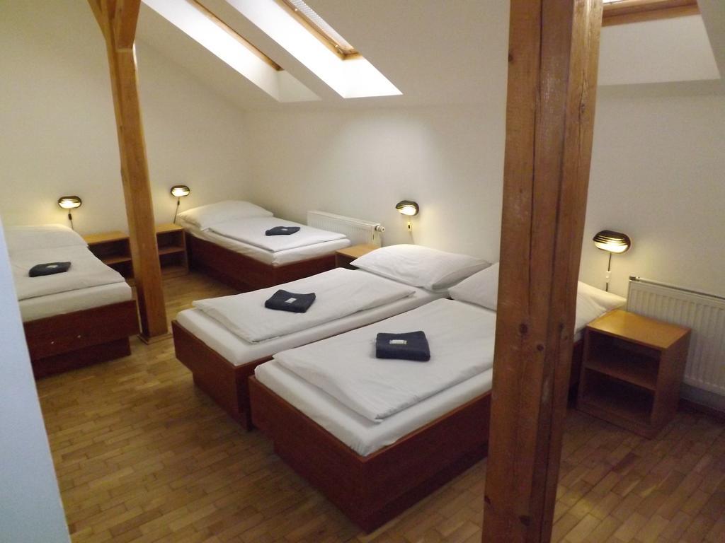 Beta Pension Прага Экстерьер фото