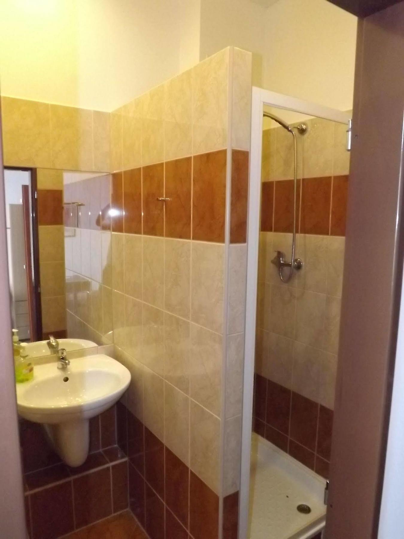 Beta Pension Прага Экстерьер фото